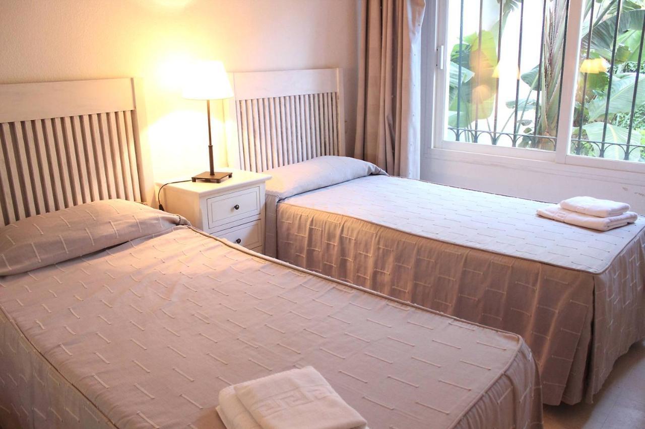 Hacienda Beach Estepona Exterior photo