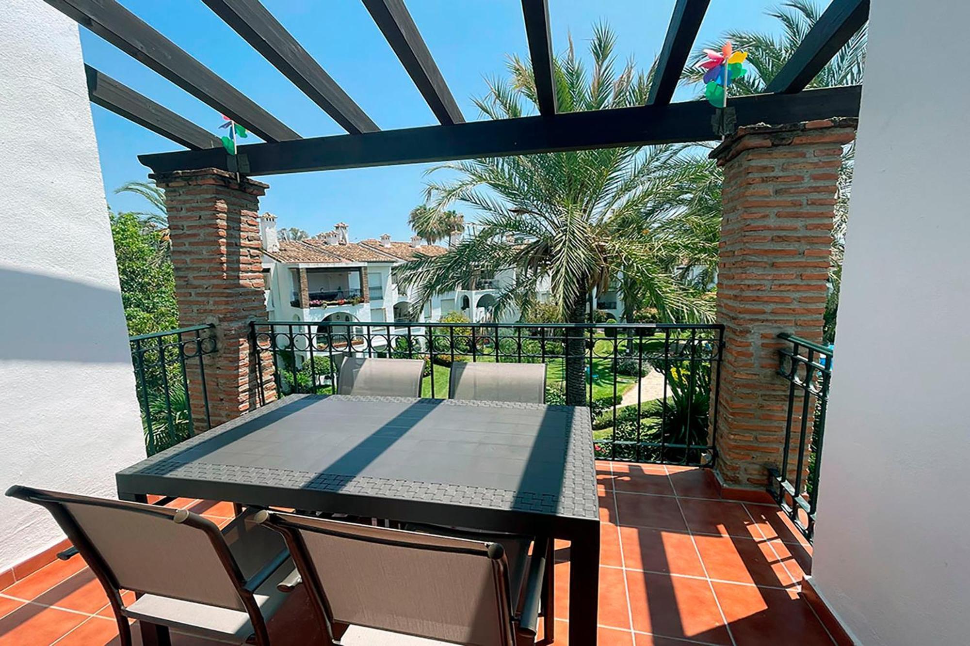 Hacienda Beach Estepona Exterior photo