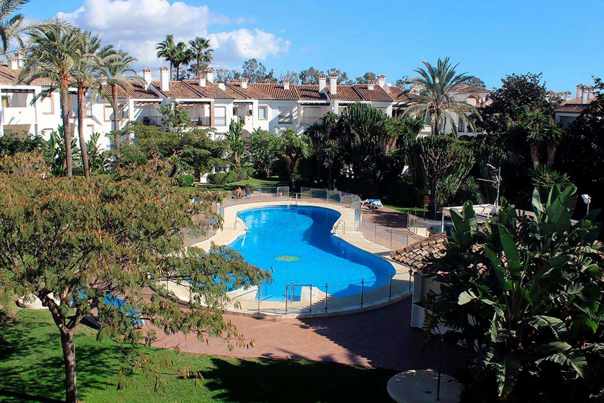 Hacienda Beach Estepona Exterior photo