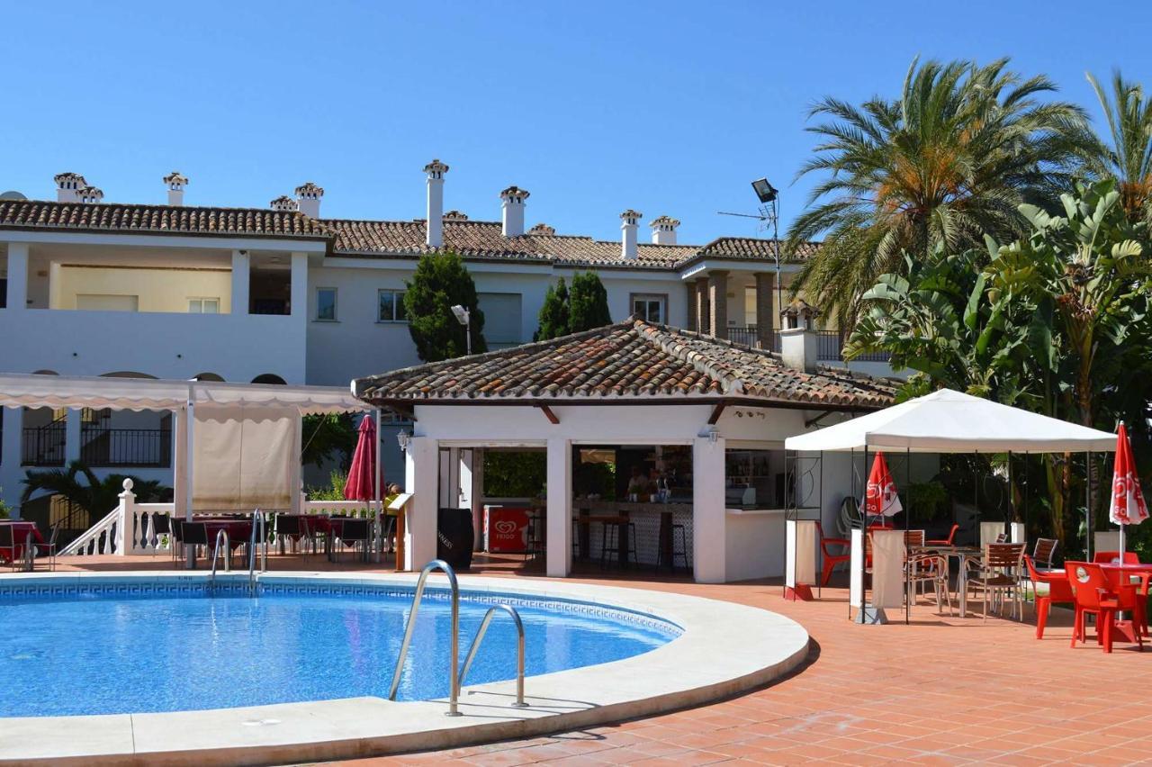 Hacienda Beach Estepona Exterior photo