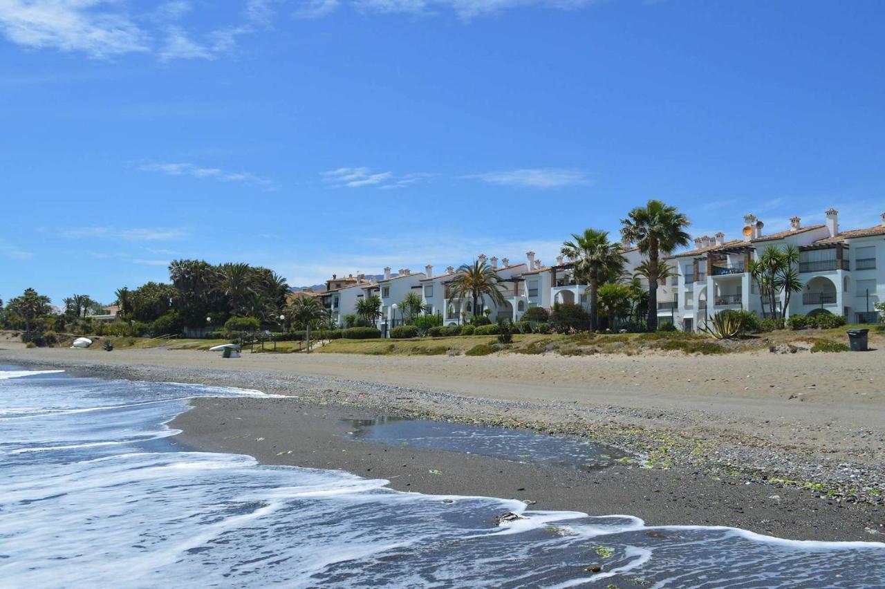 Hacienda Beach Estepona Exterior photo